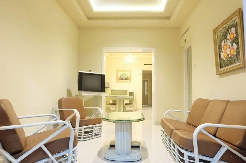 Hotel Indah Palace Tawangmangu Zewnętrze zdjęcie