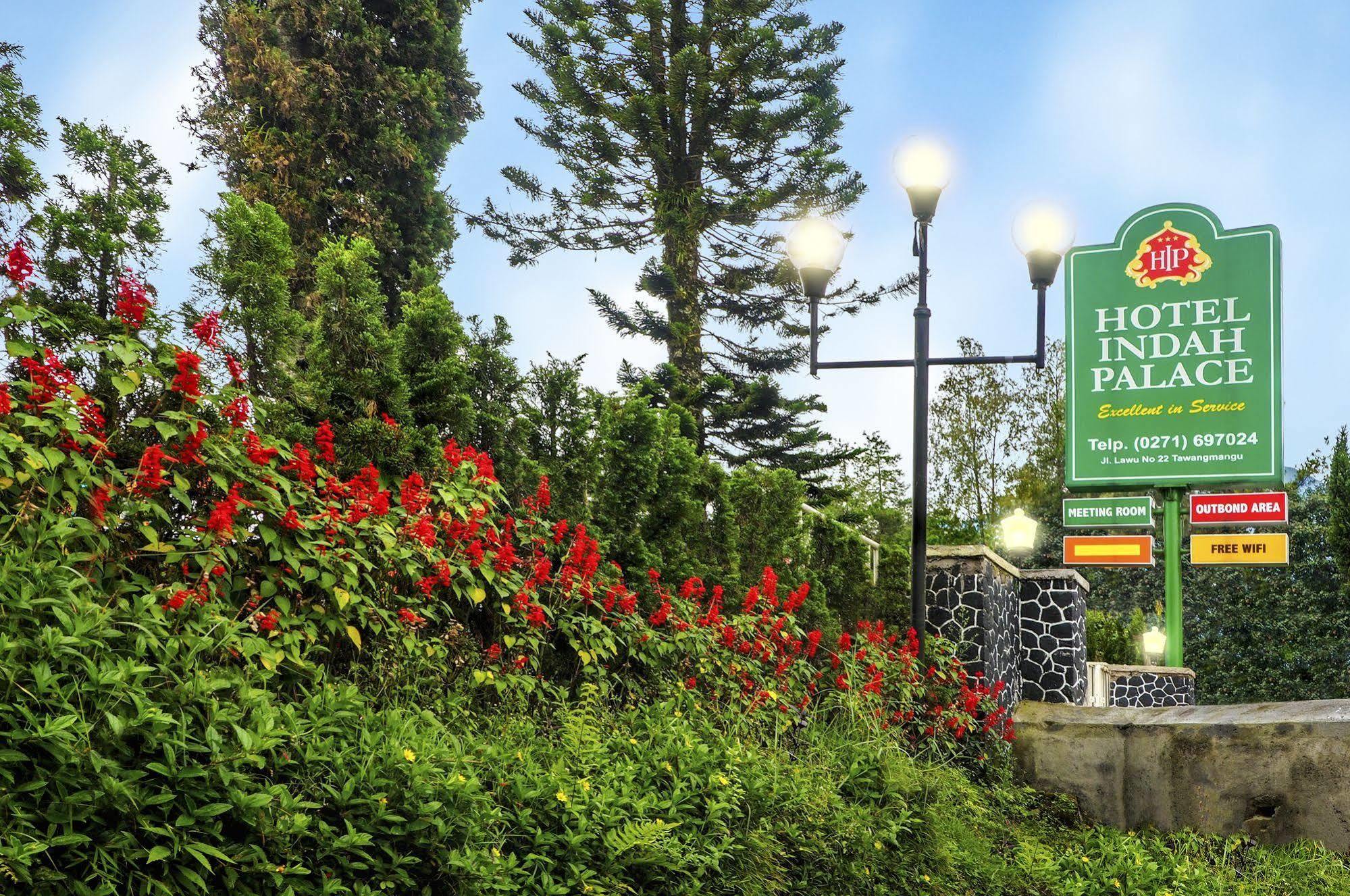 Hotel Indah Palace Tawangmangu Zewnętrze zdjęcie